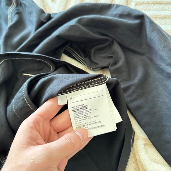 入手困難プラダ スーパーコピー Re-Nylon ブルゾンジャケット puj62384